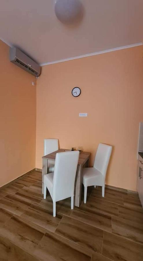 Ales Apartman Sombor Exteriör bild
