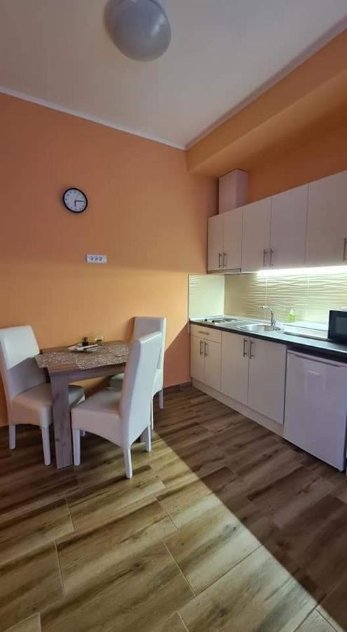 Ales Apartman Sombor Exteriör bild